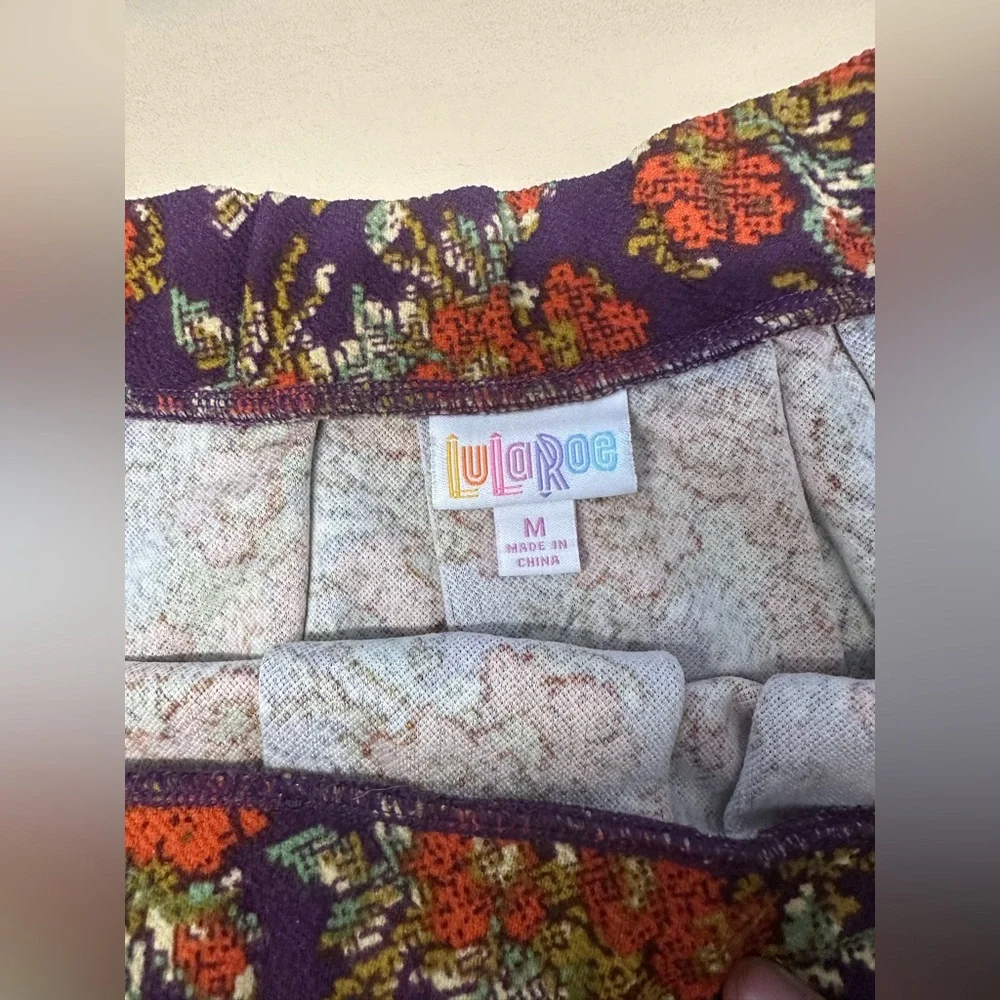 Lularoe medium floral pleated a line pull on midi skirt excellent condition
